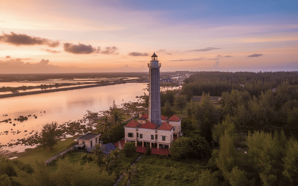 Ngọn hải đăng Ba Lạt